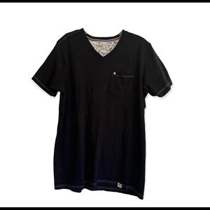 Free planet brand men’s black short sleeve shirt size medium.